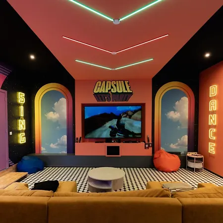 Capsule Party - Arcade Balneo Karaoke Billard Babyfoot Geant