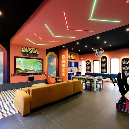 Capsule Party - Arcade Balneo Karaoke Billard Babyfoot Geant *