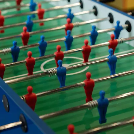 Capsule Party - Arcade Balnéo Karaoké Billard Babyfoot Géant
