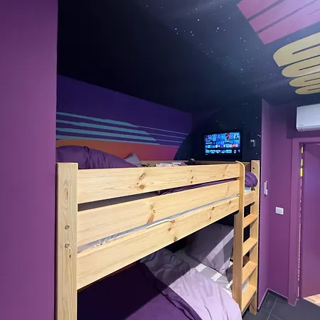 Capsule Party - Arcade Balneo Karaoke Billard Babyfoot Geant *