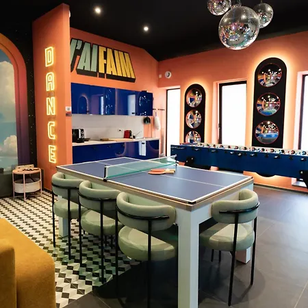 Capsule Party - Arcade Balneo Karaoke Billard Babyfoot Geant La Louviere