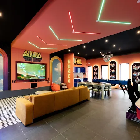 Capsule Party - Arcade Balneo Karaoke Billard Babyfoot Geant La Louviere